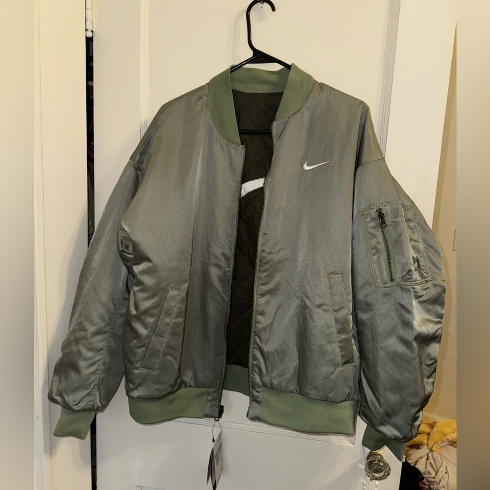 Nike Bomber - Picture 3 of 4